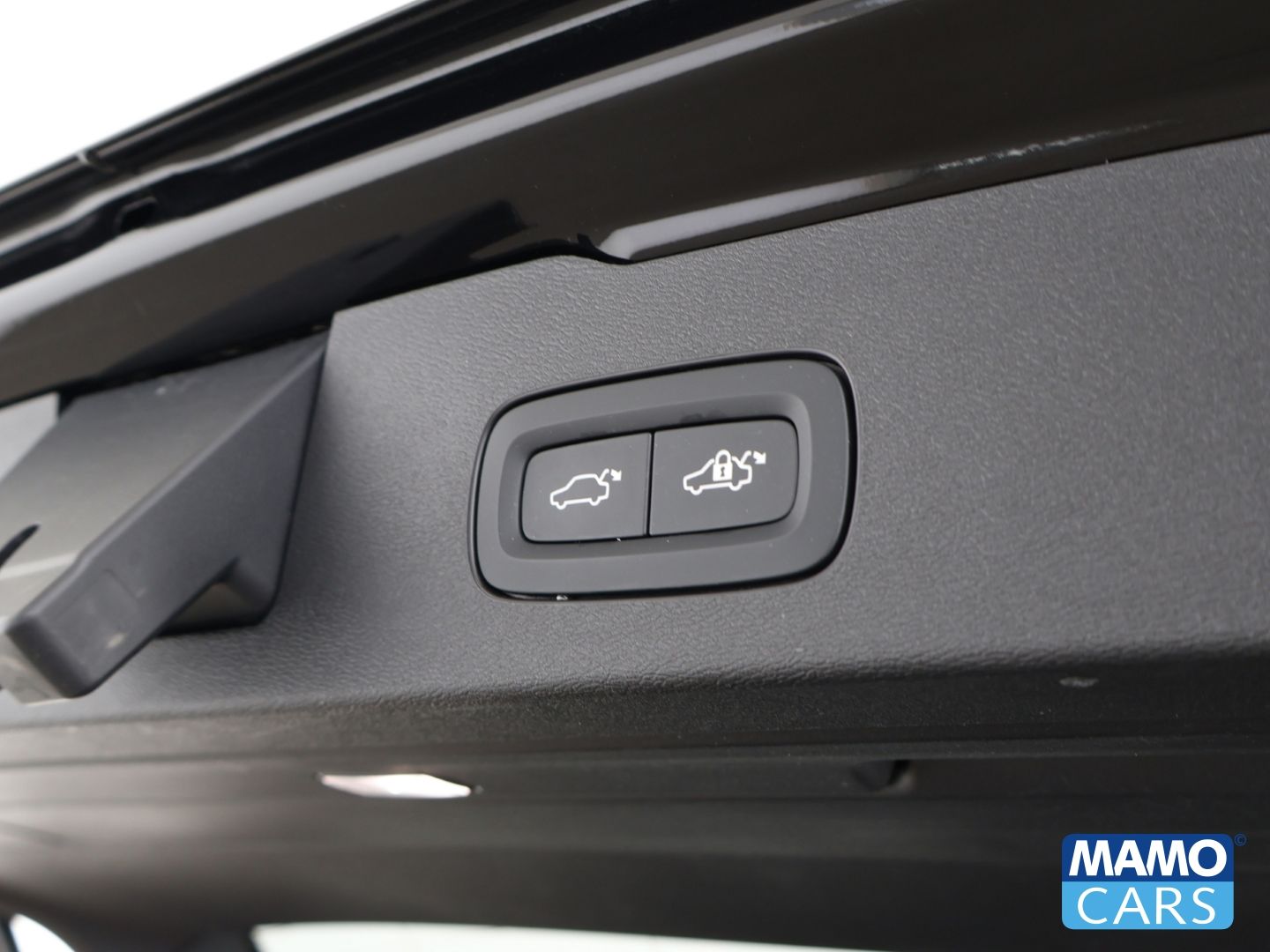 Volvo V60 T6 Recharge AWD Plus Dark Plug-In Hybrid