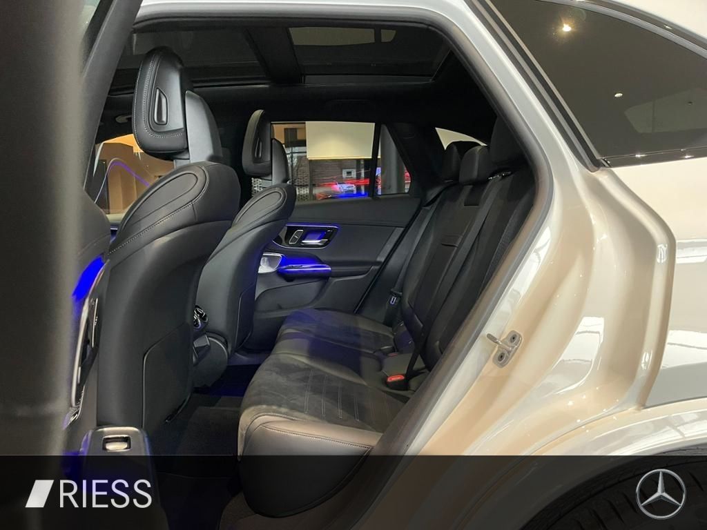 Mercedes-Benz GLC 200 d AMG+PANO+AHK+DIGI LIGHT+KEYL+DISTRONIC