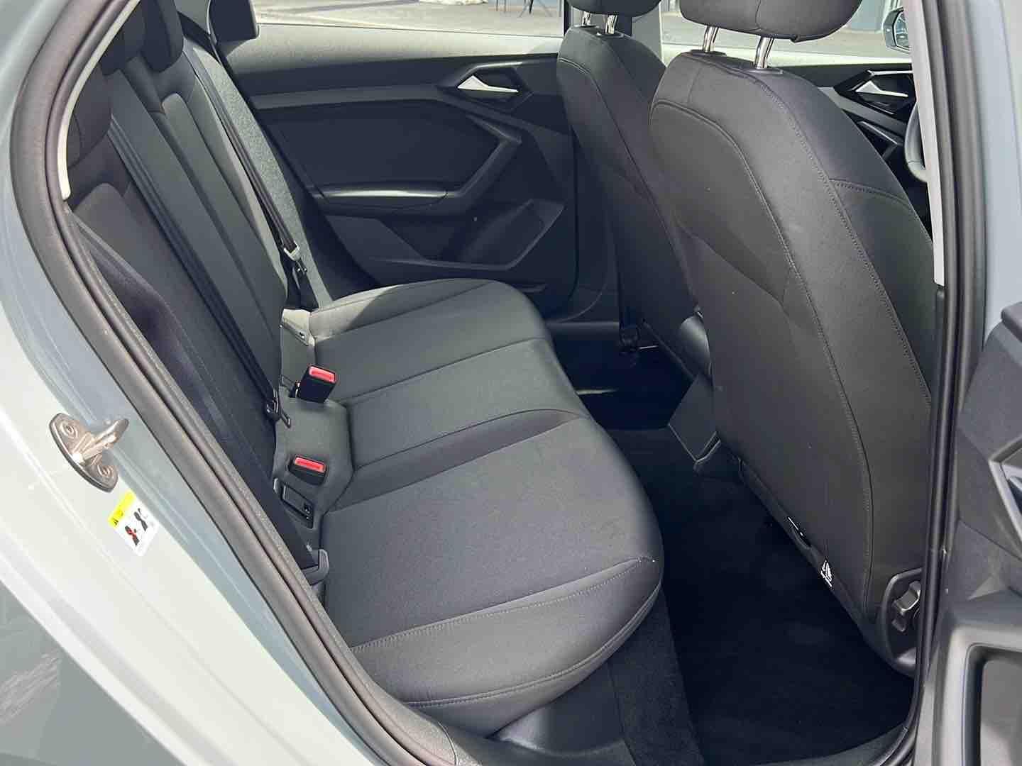 Audi A1 advanced Automatik *AppConnect, Kamera, PDC*