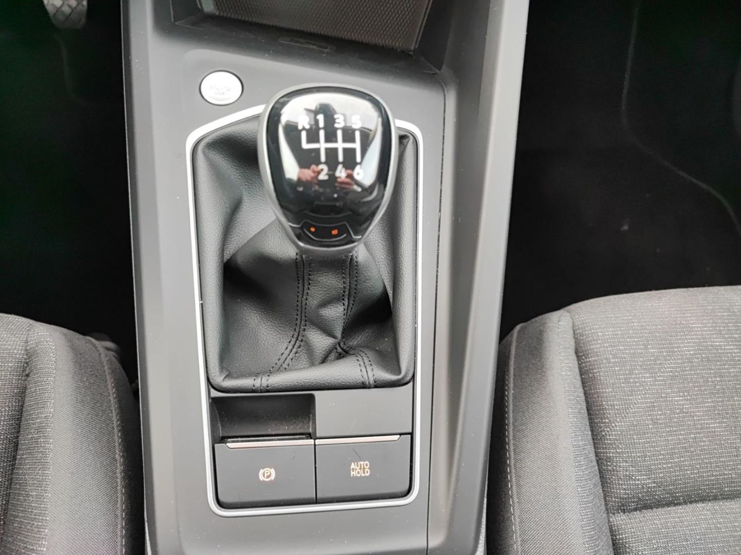 Volkswagen Golf Variant VIII 8 Life 1.0 TSI - Samsaru's Car Outlet