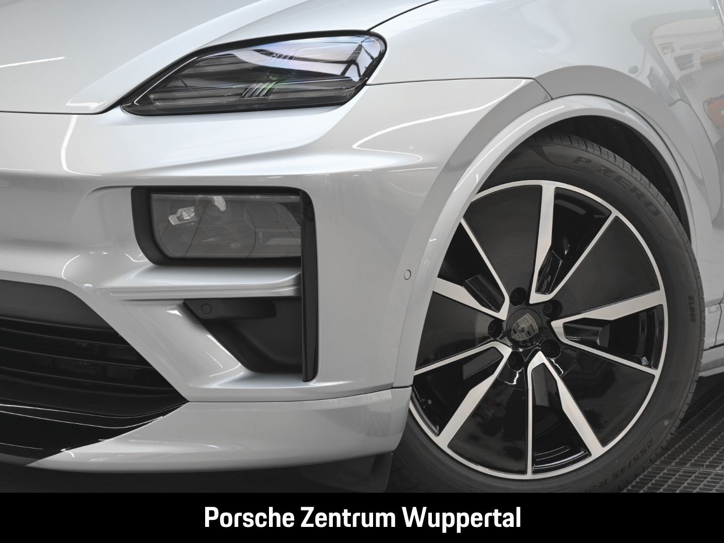 Porsche Macan Turbo*SportChrono*Sitzlüftung*BOSE*Pano*LE