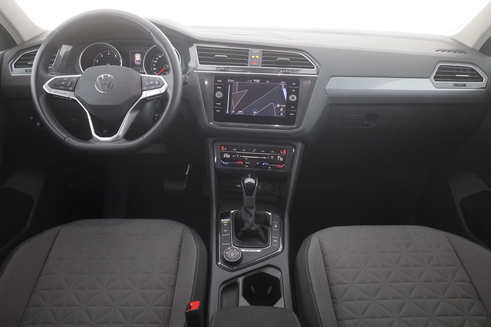 Volkswagen Tiguan 2.0 TSI 4Motion Life - Samsaru's Car Outlet