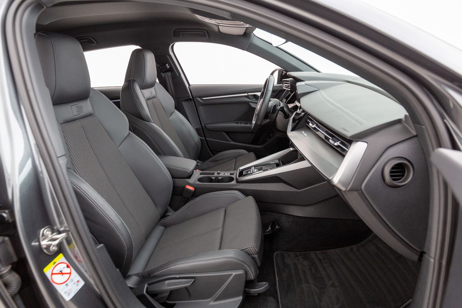 Audi A3 Sportback S line 45 TFSI e S tr. LED NAVI VIR