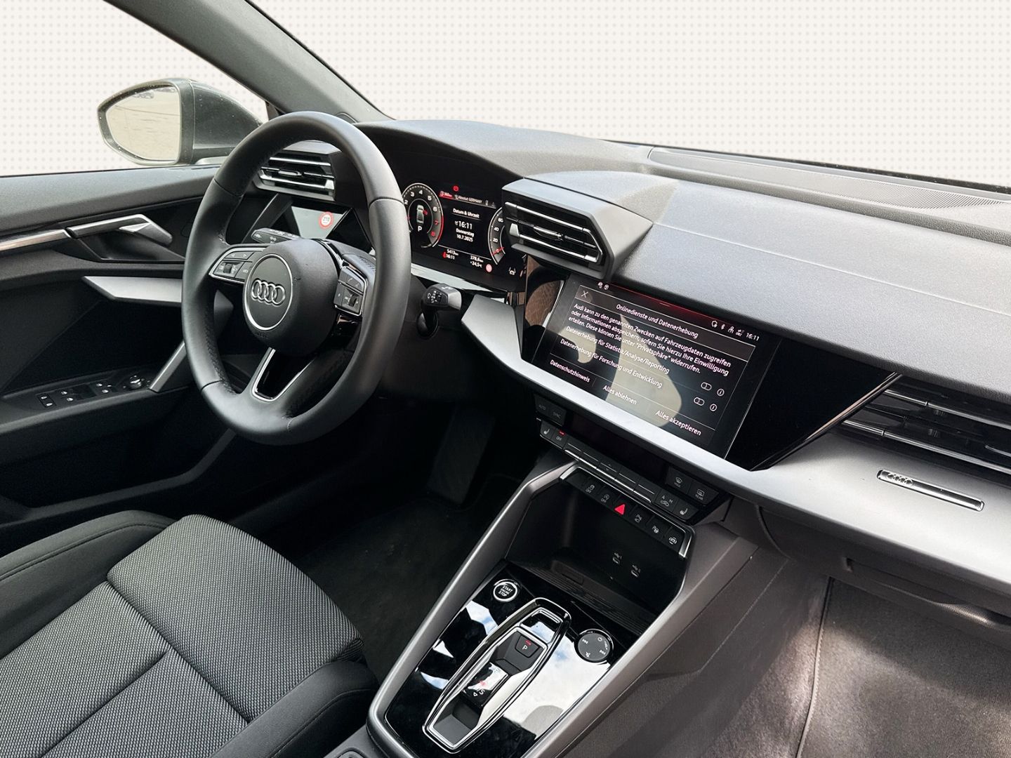 Audi A3 Limousine S line 30 TFSI - Samsaru's Car Outlet