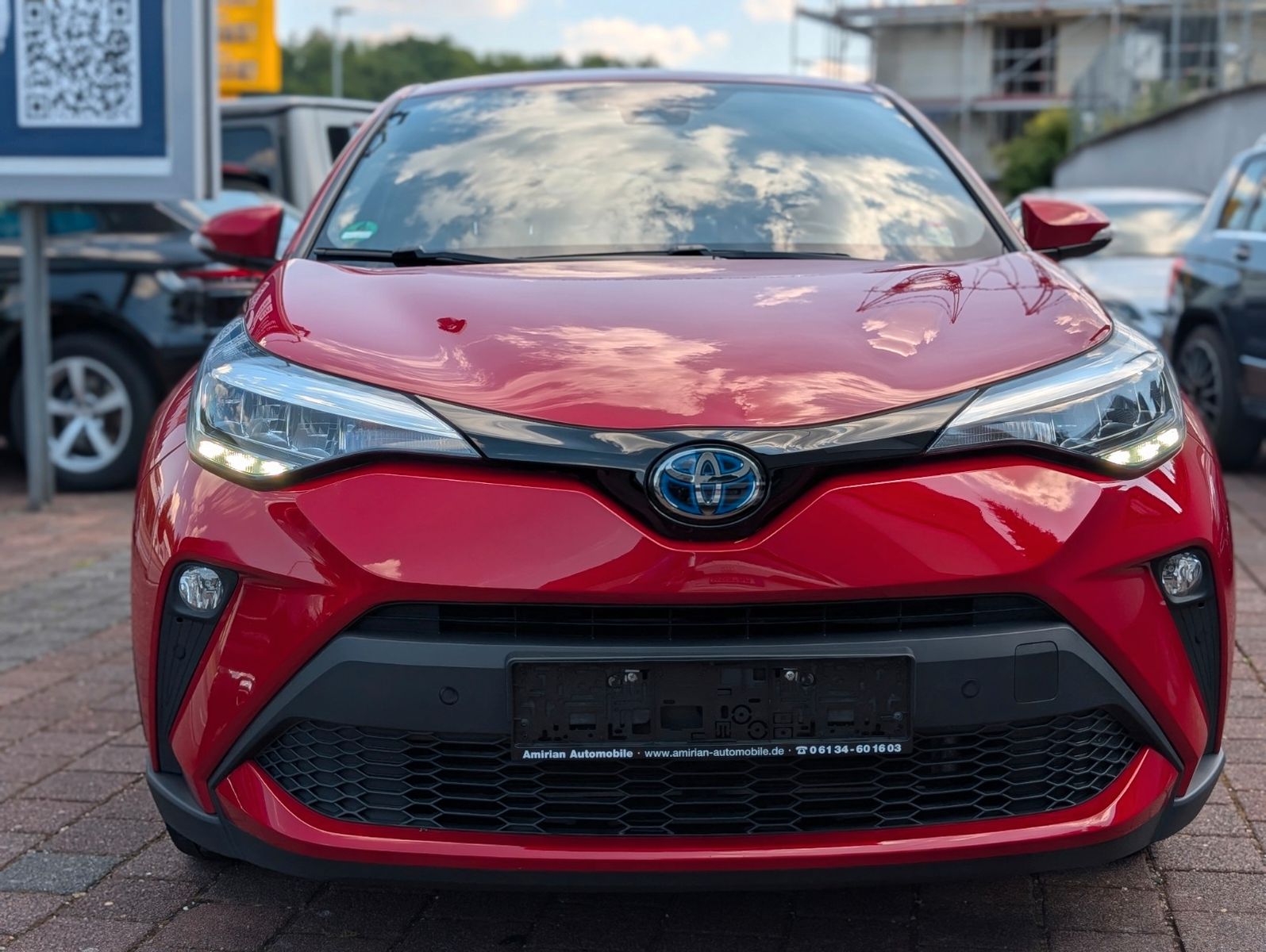 Toyota C-HR Hybrid - Samsaru's Car Outlet