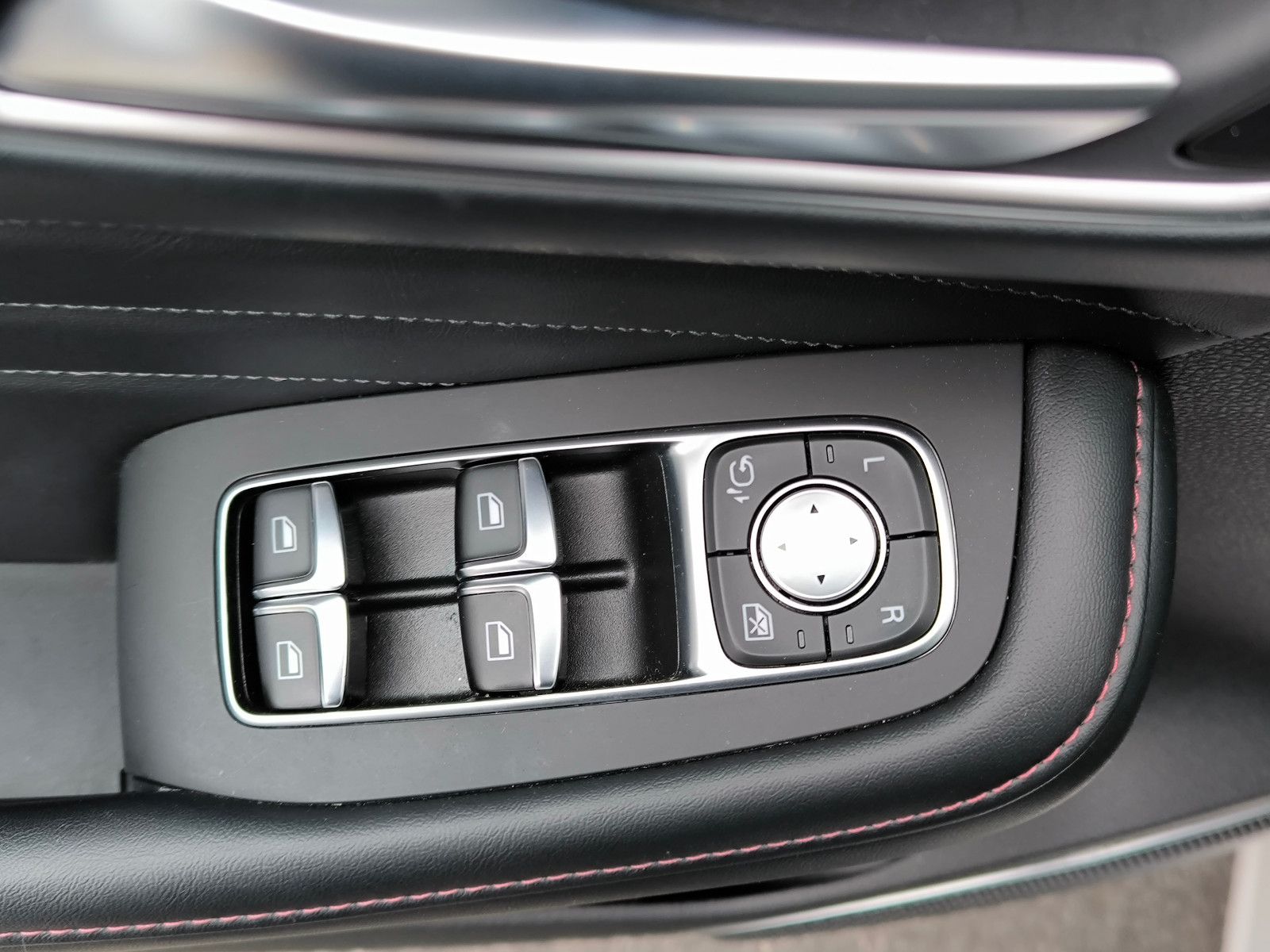 MG EHS PHEV Luxury*Pano*Leder*SHZG*Garantie