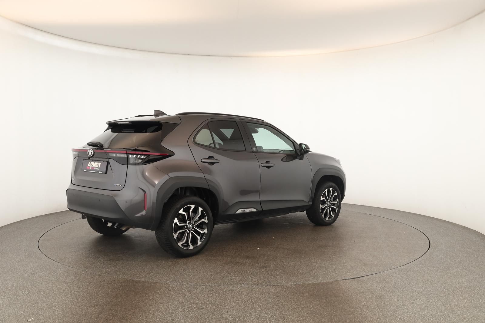 Toyota Yaris Cross CVT Team D LED Navi SHZ iACC Kam 17"