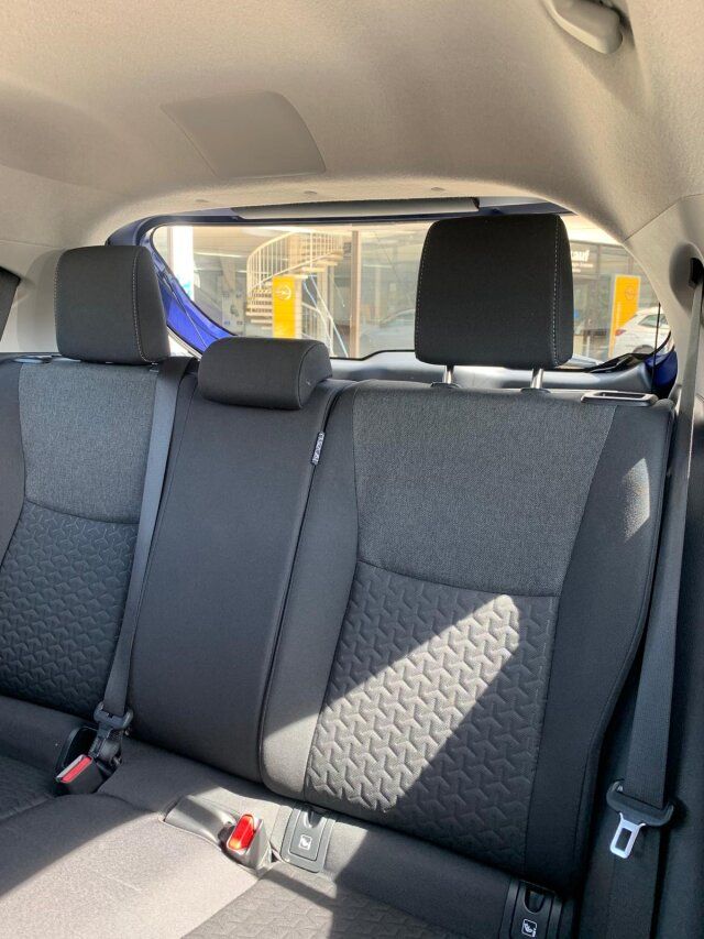 Toyota Yaris (Hybrid) Comfort ALLRAD /Kamera/Tempomat