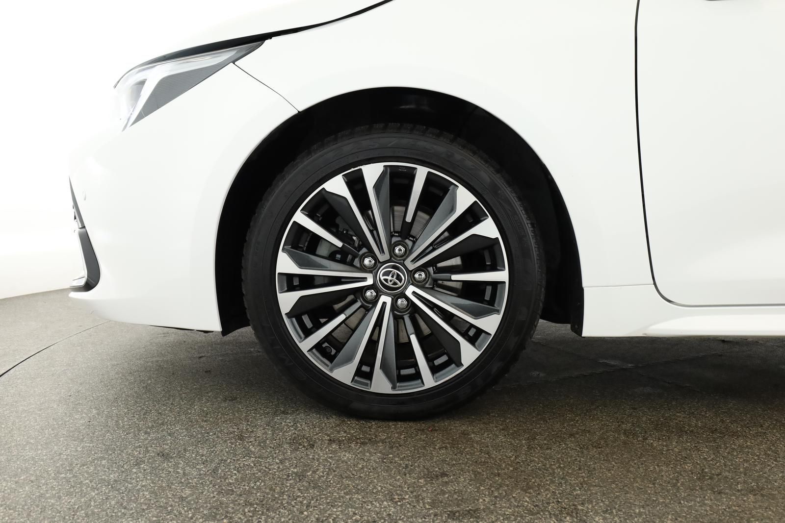 Toyota Corolla Touring Sports 2.0 CVT Team D Navi Kam