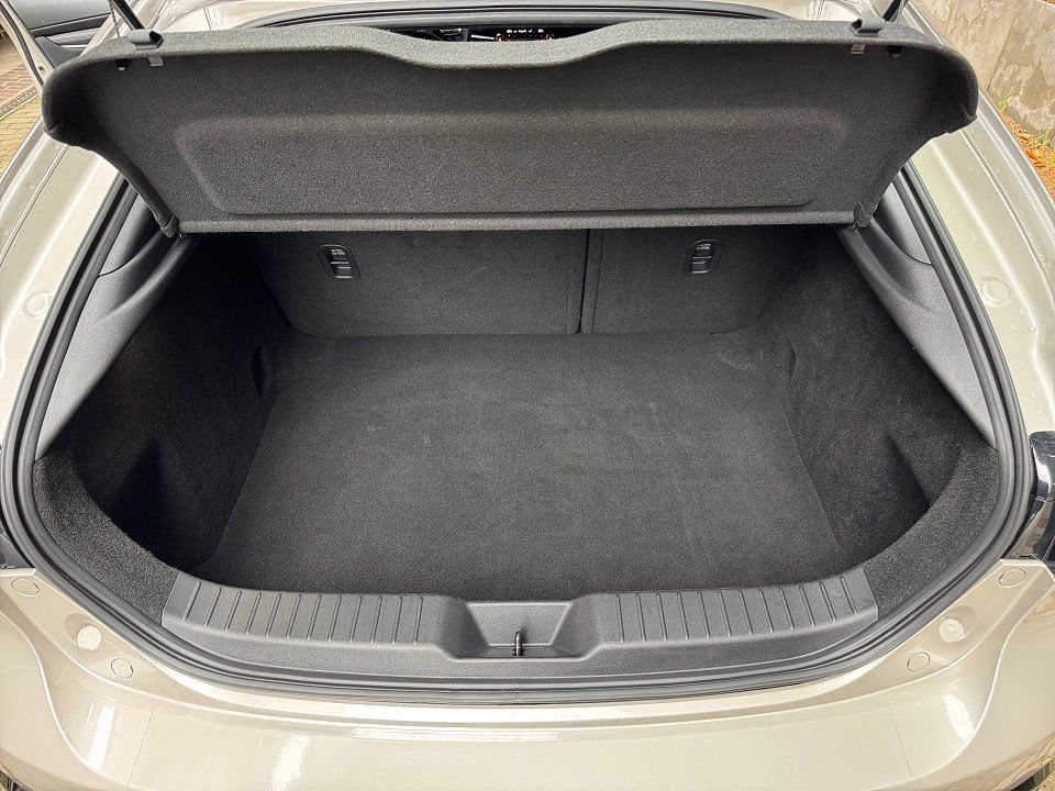 Mazda 3 e-SKYACTIV-G 140 Autom. Center-Line