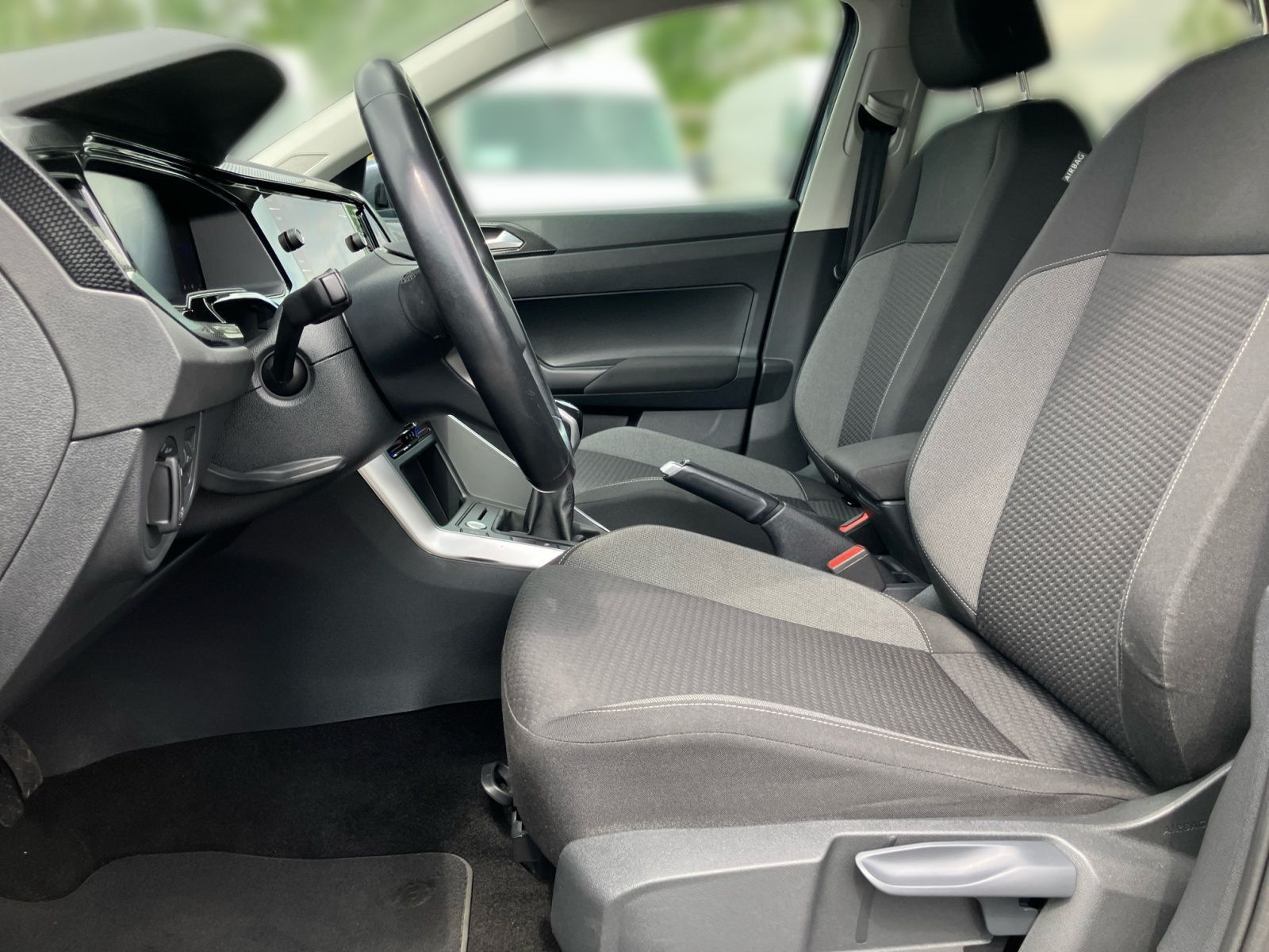 Volkswagen Taigo Life 1.0 TSI - Samsaru's Car Outlet