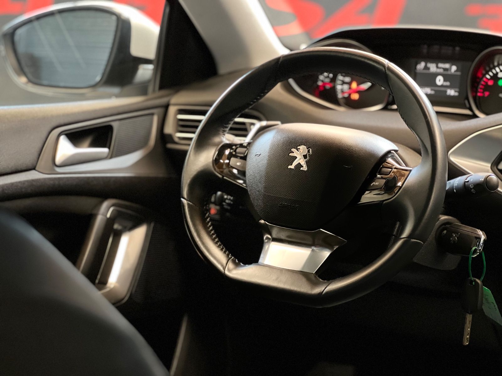Peugeot 308 Active Pack - Samsaru's Car Outlet