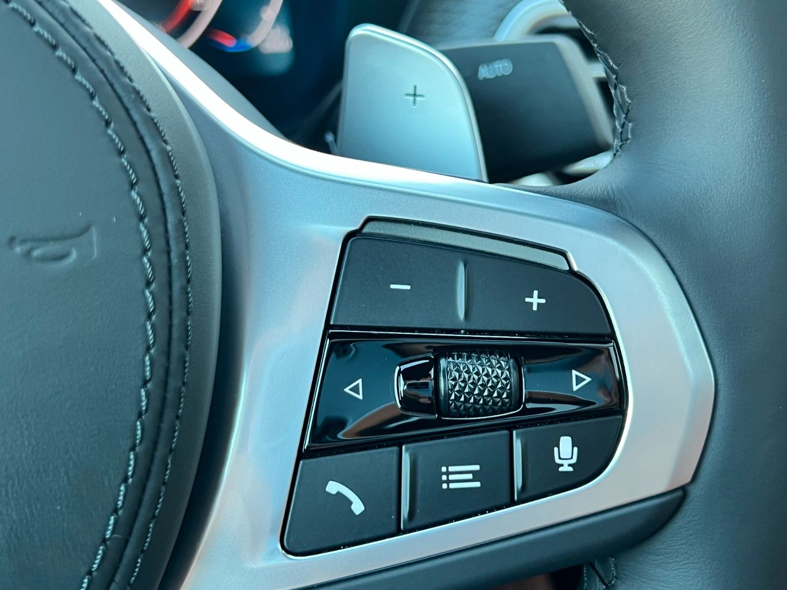 BMW X4 M Sport 30d xDrive*ACC*Pano*Laser*HUD*AHK*CAM