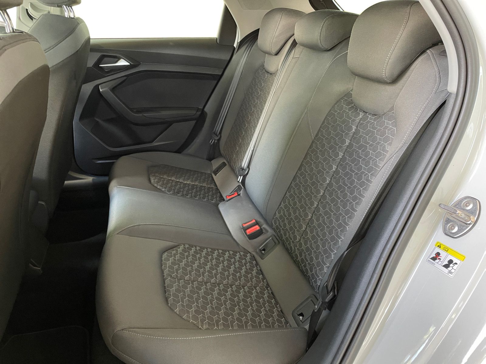 Audi A1 citycarver 30TFSI S-trnc - Samsaru's Car Outlet
