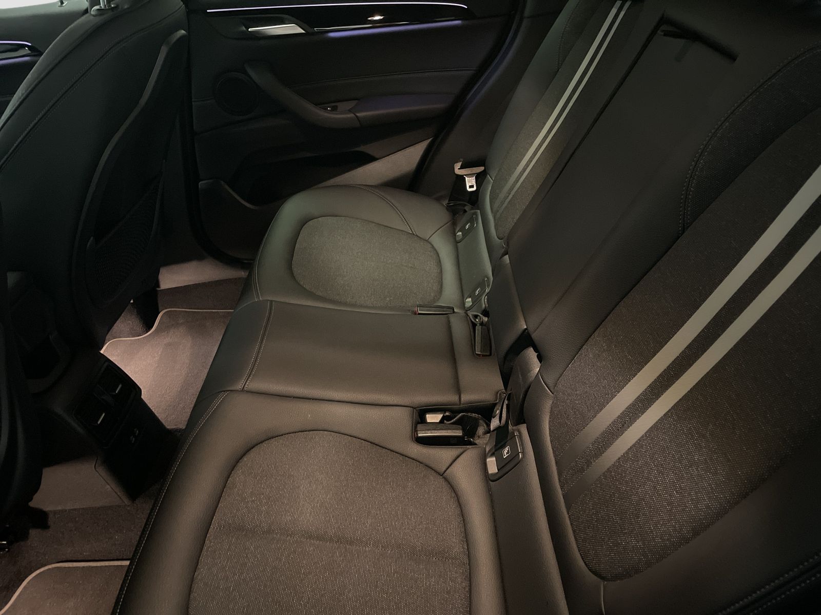 BMW X1 xDrive25e Sport Line - Samsaru's Car Outlet