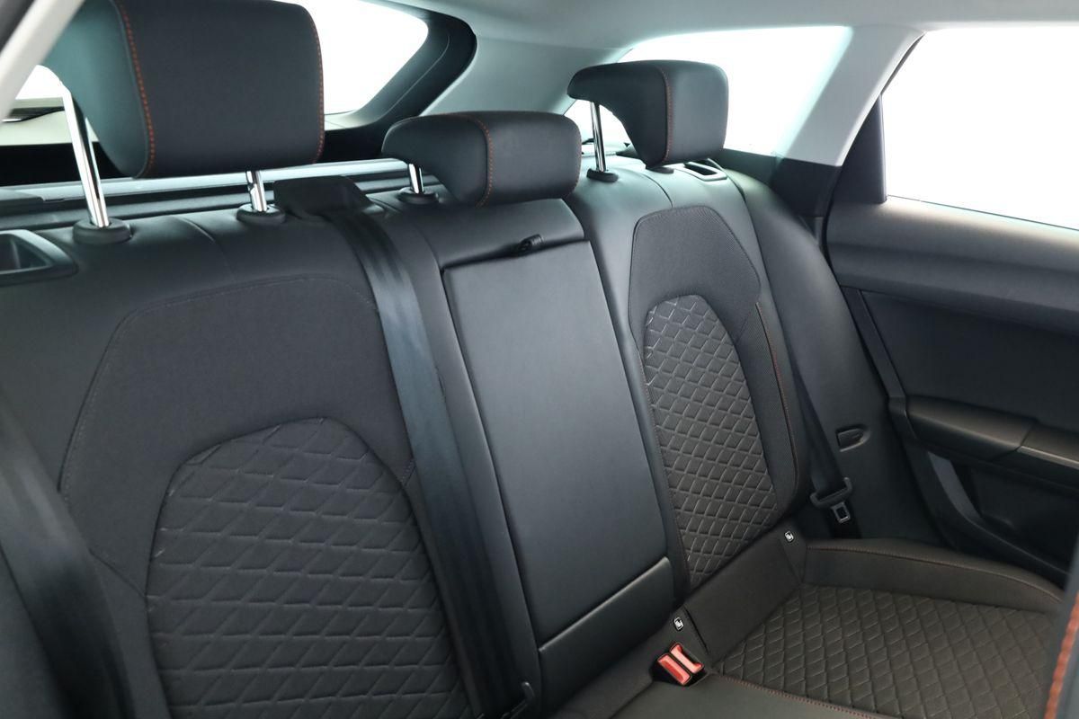 Seat Leon Sportstourer 2.0 TDI DSG FR LED Nav Kam AHK