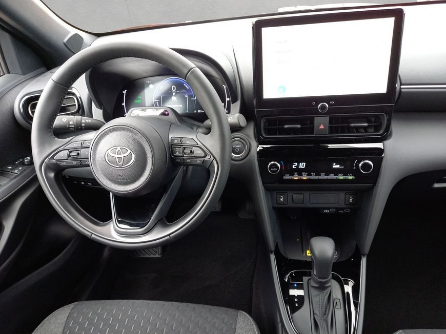 Toyota Yaris Cross Teamplayer Safety-Paket Winter-Paket