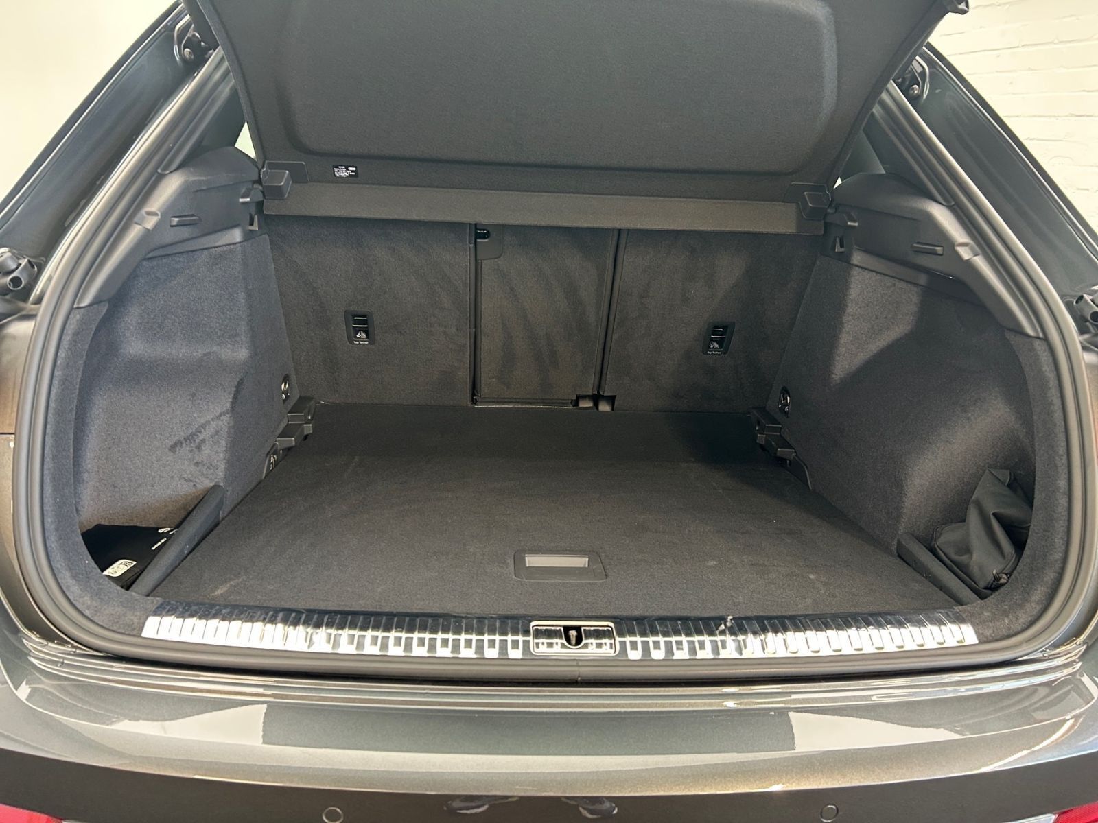 Audi Q3 40 TDI quattro S line - Samsaru's Car Outlet