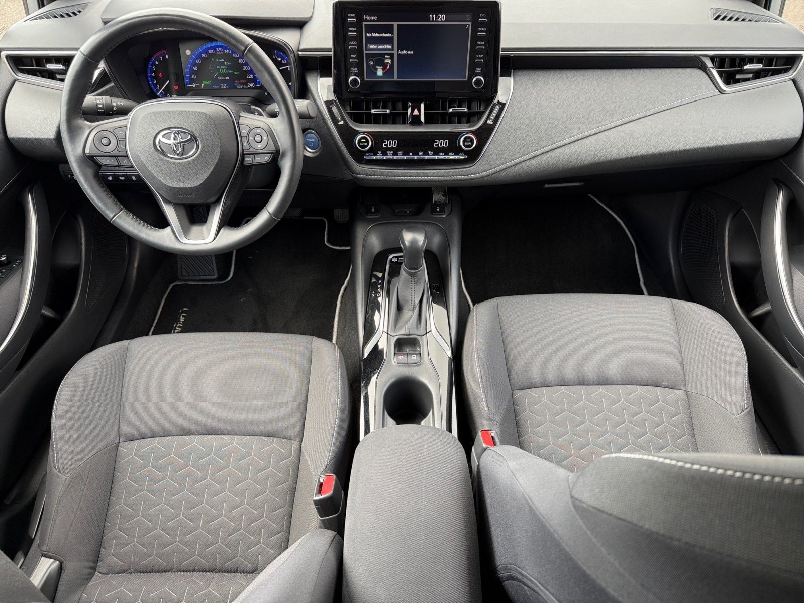 Toyota Corolla 2.0 Hybrid - Samsaru's Car Outlet