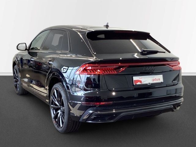 Audi Q8 competition plus 55TFSI quat.S line*Nachtsich