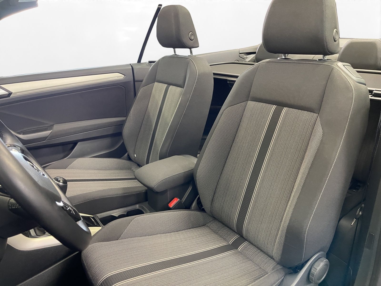 Volkswagen T-Roc Style - Samsaru's Car Outlet