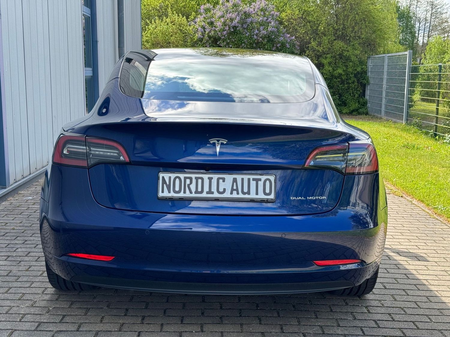 Tesla Model 3 Long Range Dual AWD + EAP + 8fachbereift