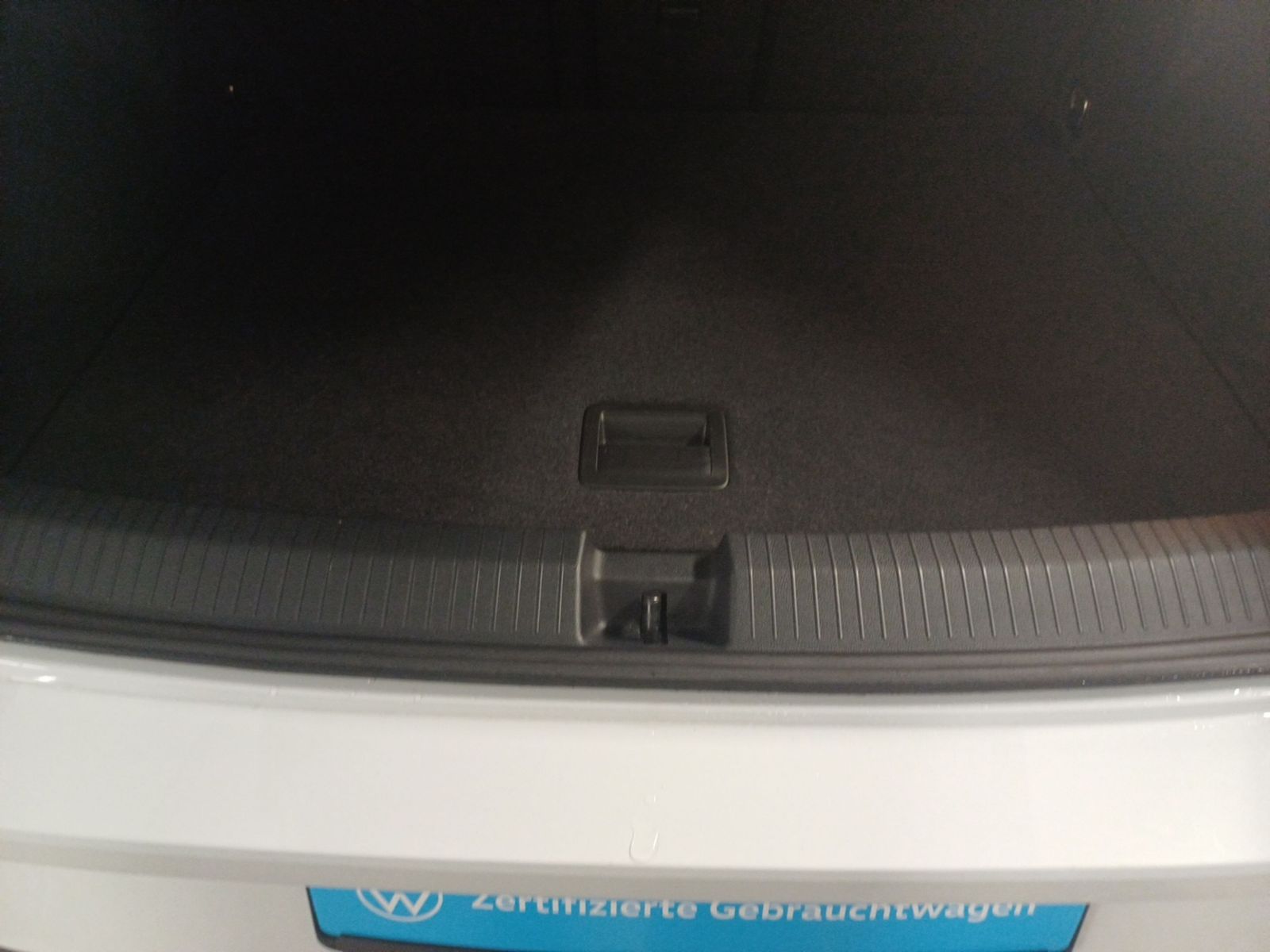 Volkswagen T-Roc R 4Motion - Samsaru's Car Outlet
