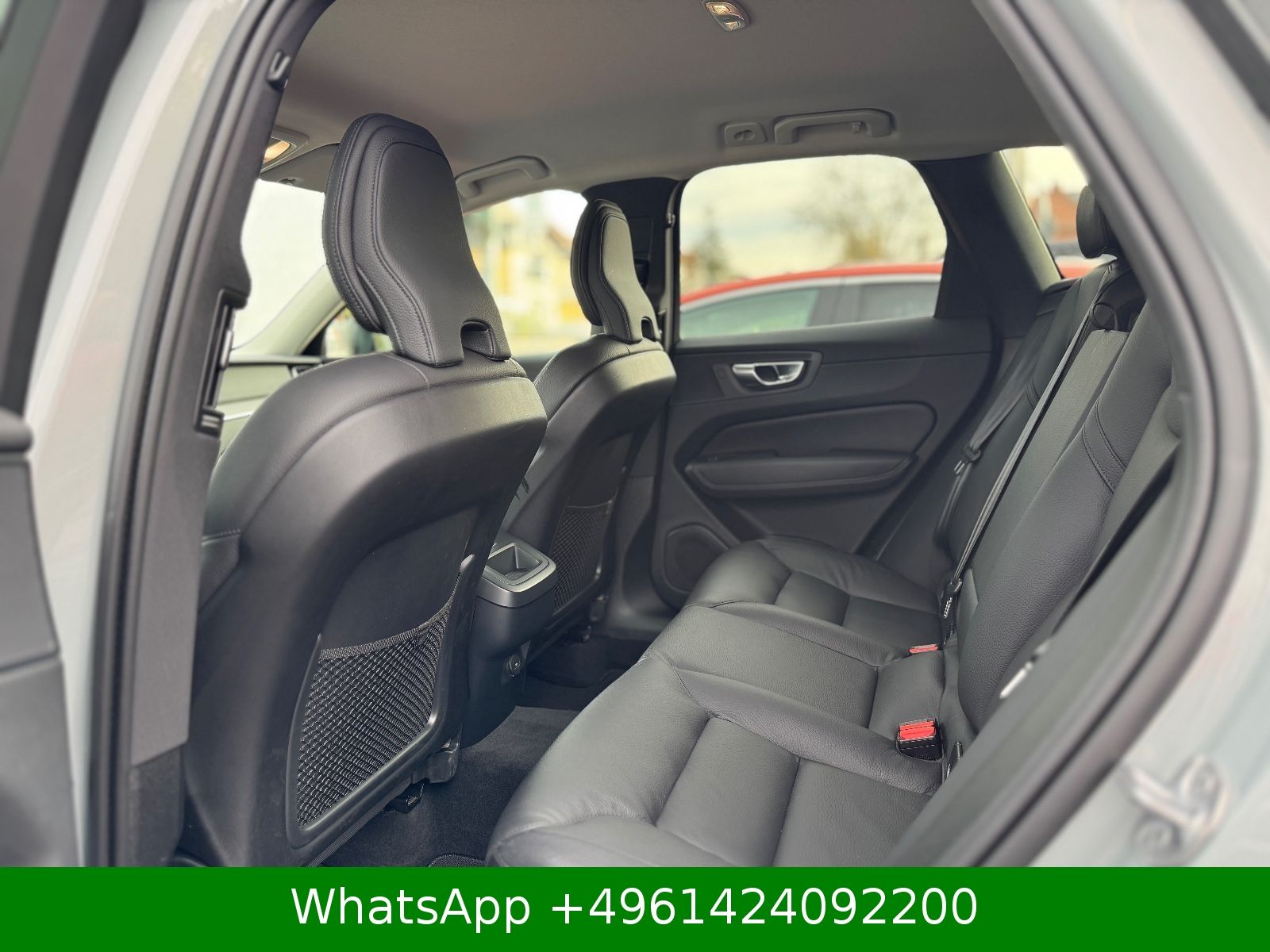 Volvo XC60 Plus Dark AWD AHK|KAMERA|H&K