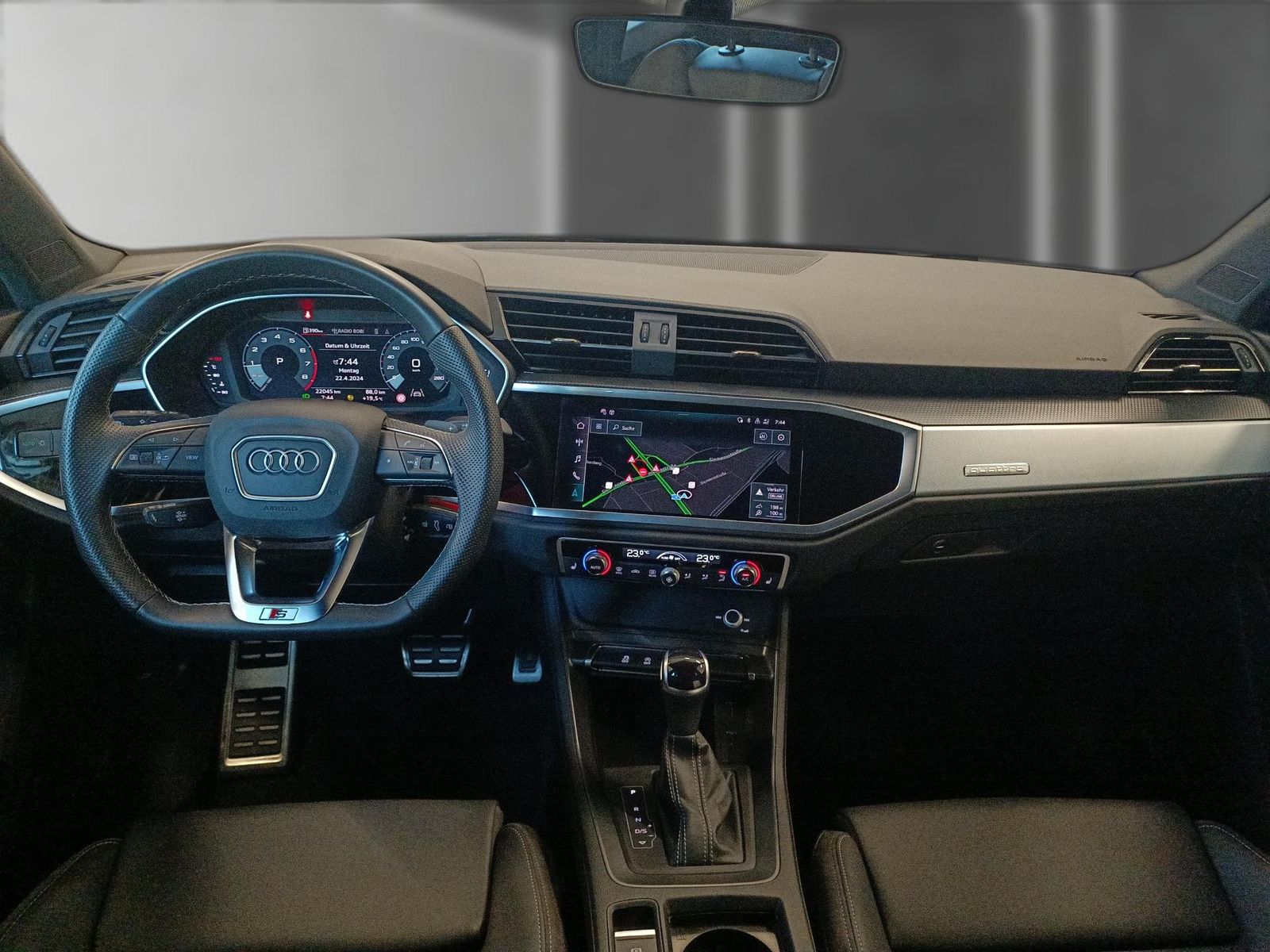 Audi Q3 40 TFSI quattro S tronic S-Line - Samsaru's Car Outlet