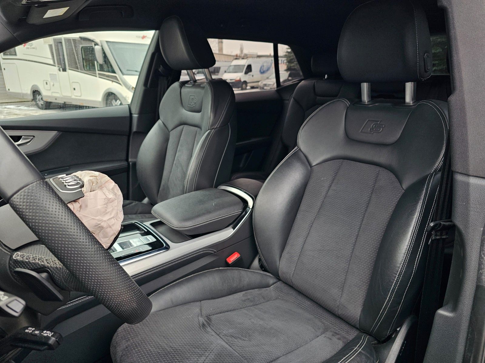 Audi Q8 45TDI quattro S-LINE Mild Hybr LEICHER UNFALL