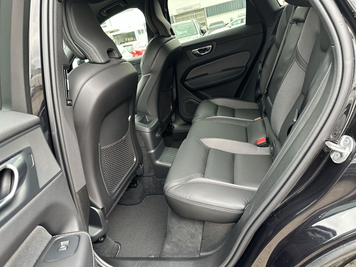 Volvo XC60 Recharge T6 Plus Black Edition AHK ACC