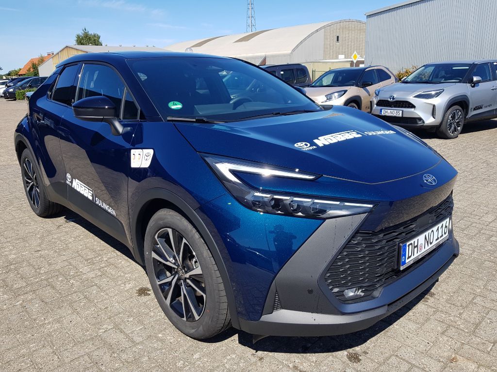 Toyota C-HR 1.8 Hybrid - Samsaru's Car Outlet