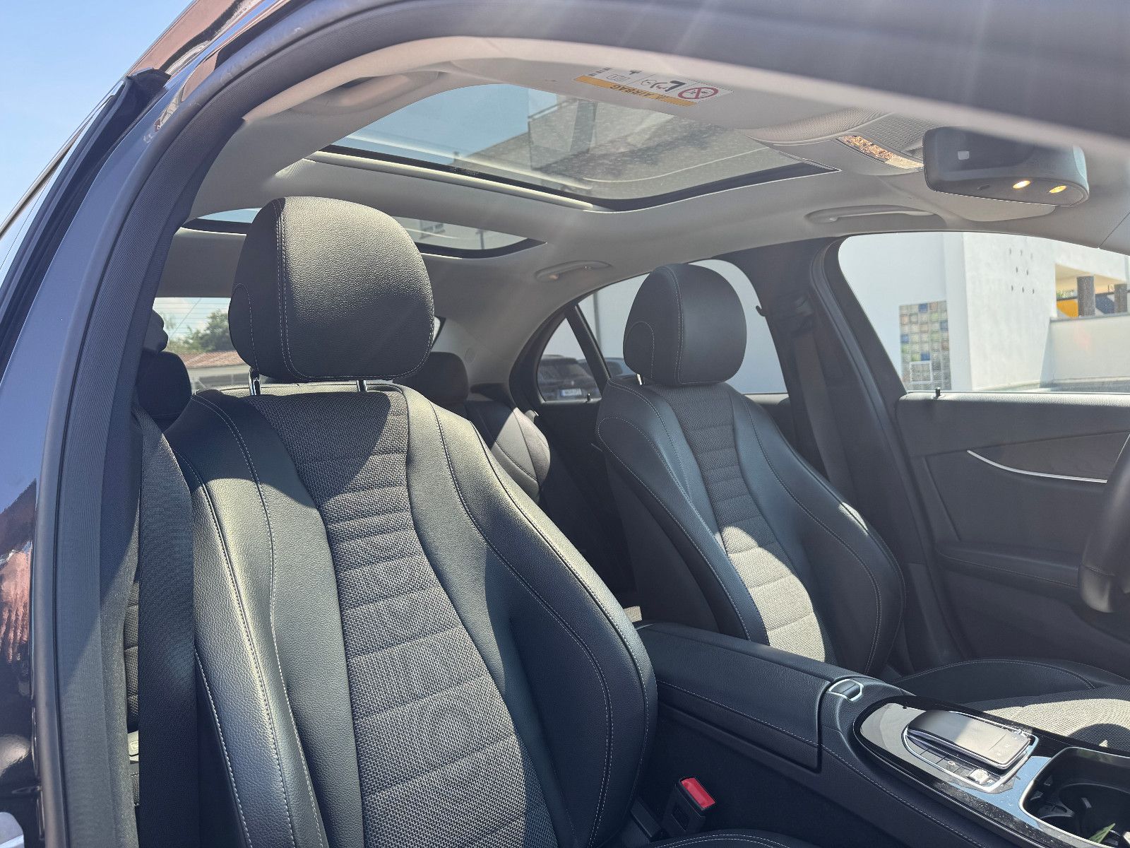 Mercedes-Benz E 220 d - Samsaru's Car Outlet