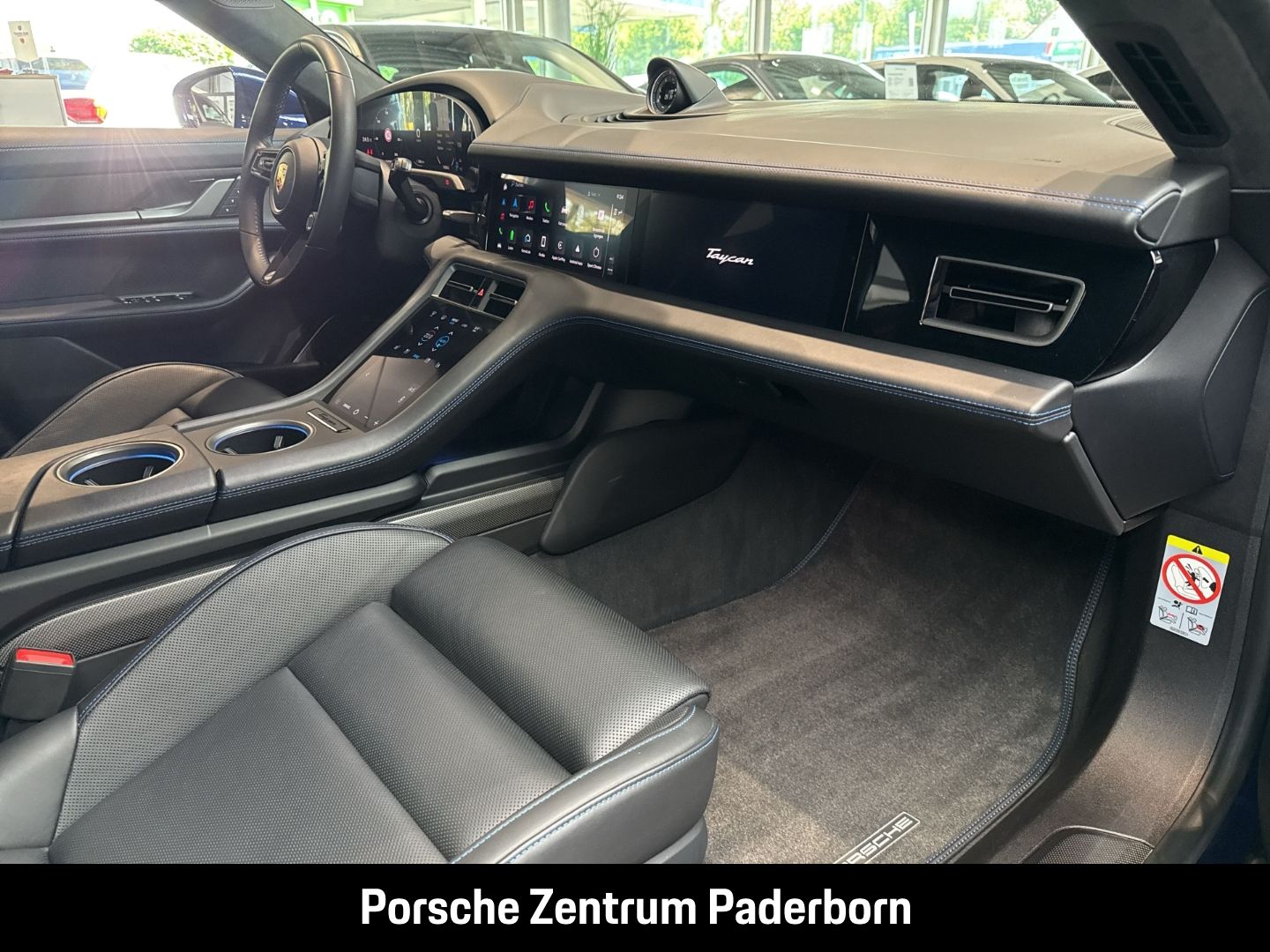 Porsche Taycan Turbo S Cross Turismo Burmester Panorama