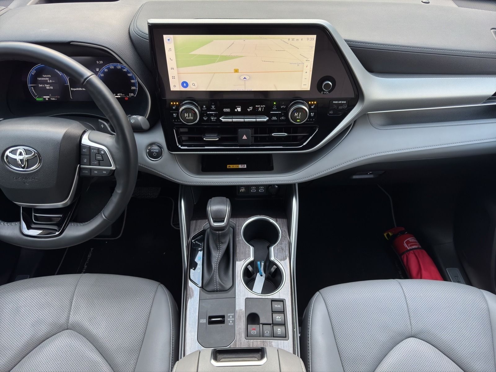 Toyota Highlander Hybrid Luxury 7 SITZER+LEDER+HuD+JBL