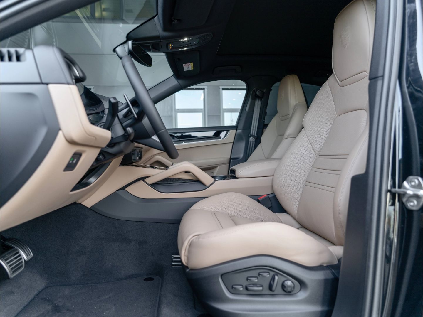 Porsche Cayenne S Coupe AHK SportDesign BOSE HD-Matrix
