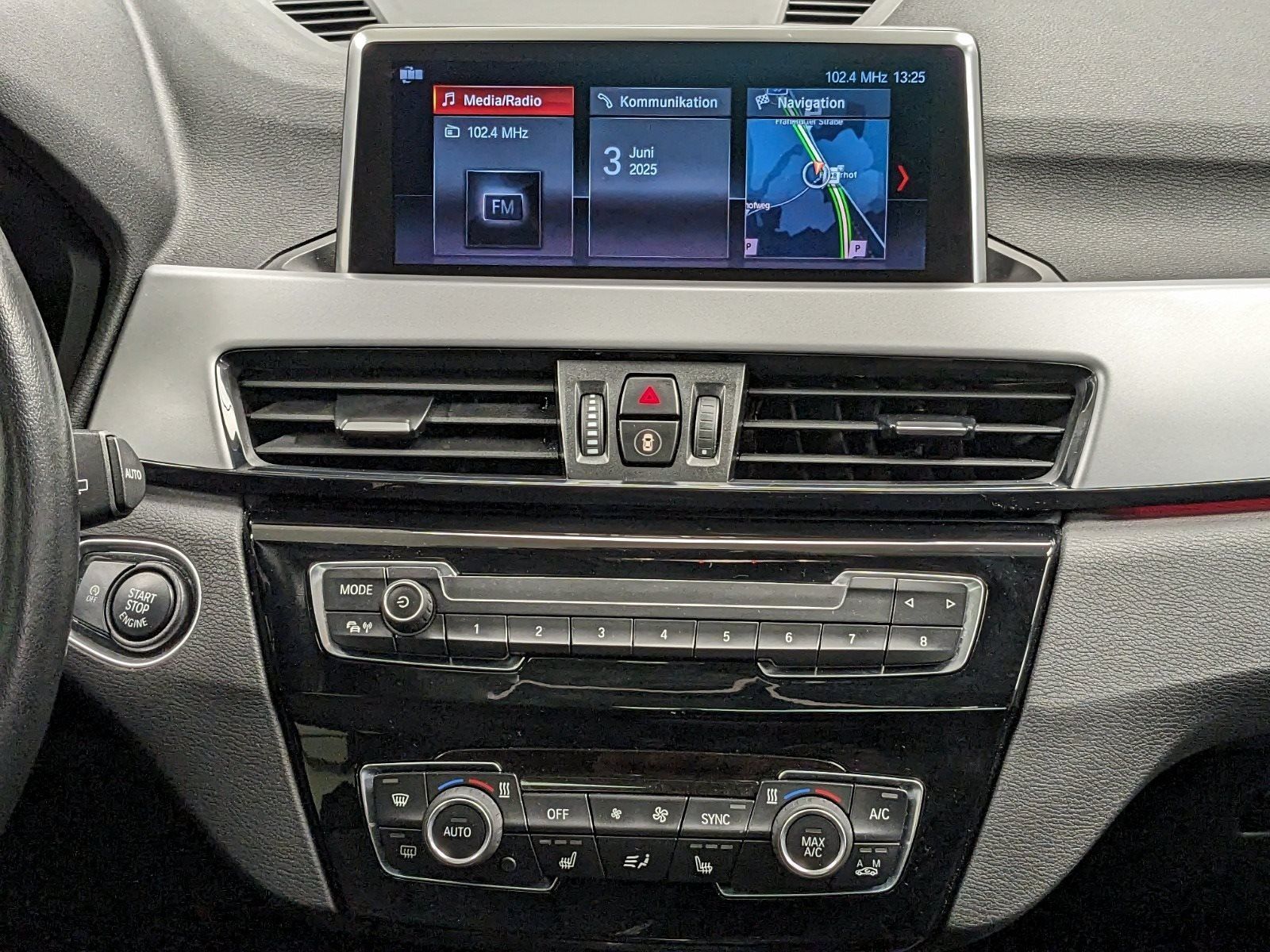 BMW X1 xDrive18d - Samsaru's Car Outlet