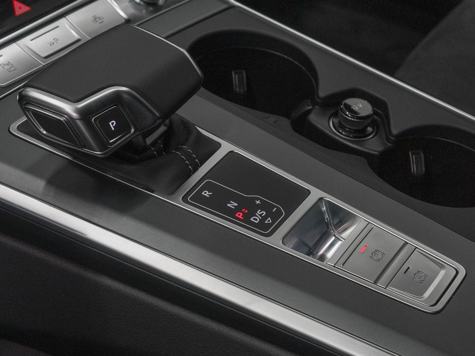 Audi A6 Avant 40 TDI Q S LINE - Samsaru's Car Outlet