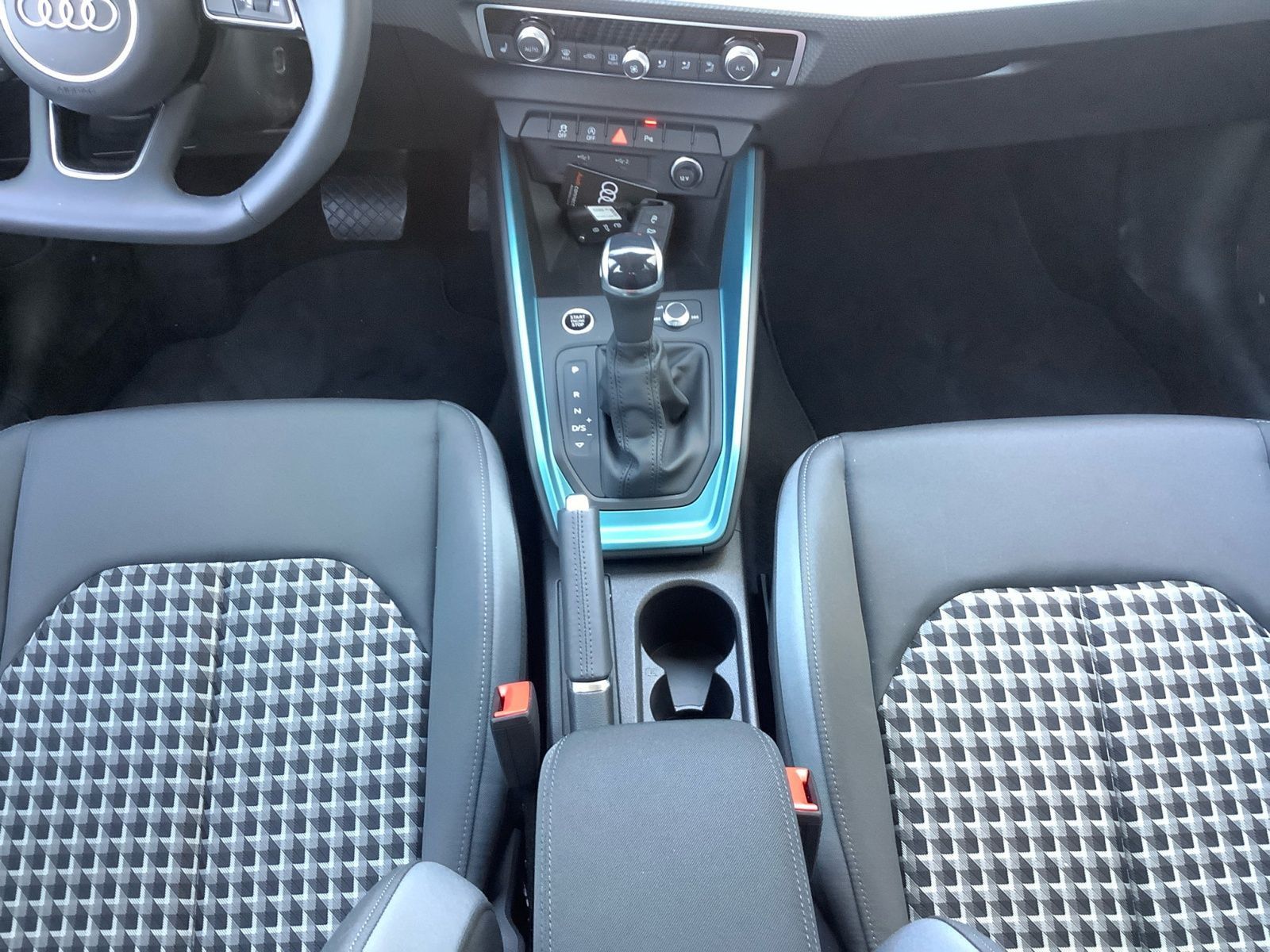 Audi A1 allstreet 30 TFSI S-Tronic - Samsaru's Car Outlet