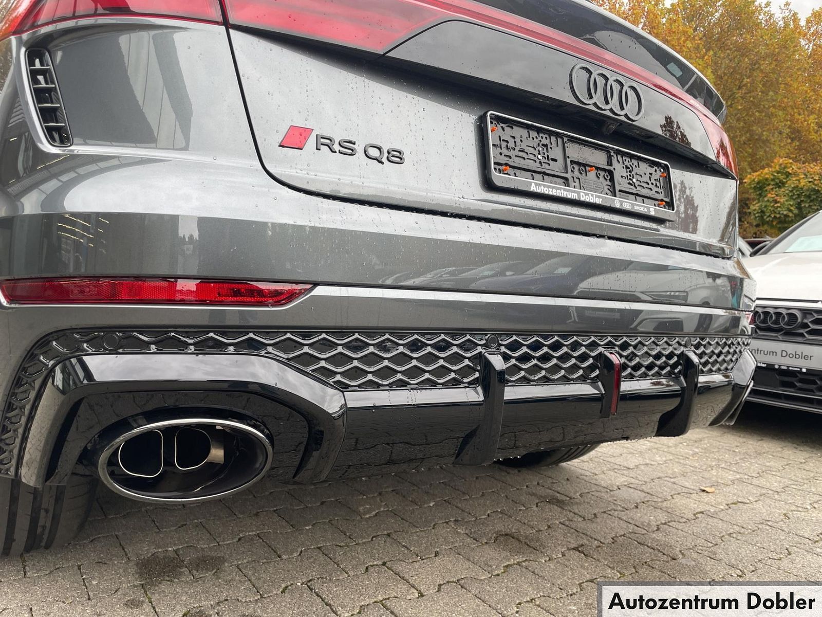 Audi RS Q8 performance (640 PS) AHK,ACC,Keramik,23"