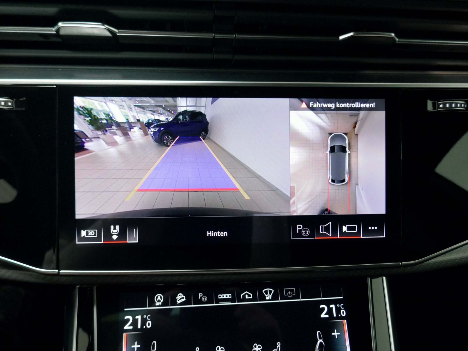 Audi RS Q8 quattro 4.0 V8 441 kW | LED RFK AHK Navi