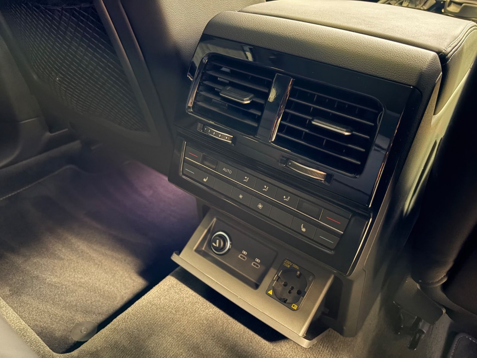 Volkswagen Touareg 3.0 TDI 4Motion R-Line*Final Edition*