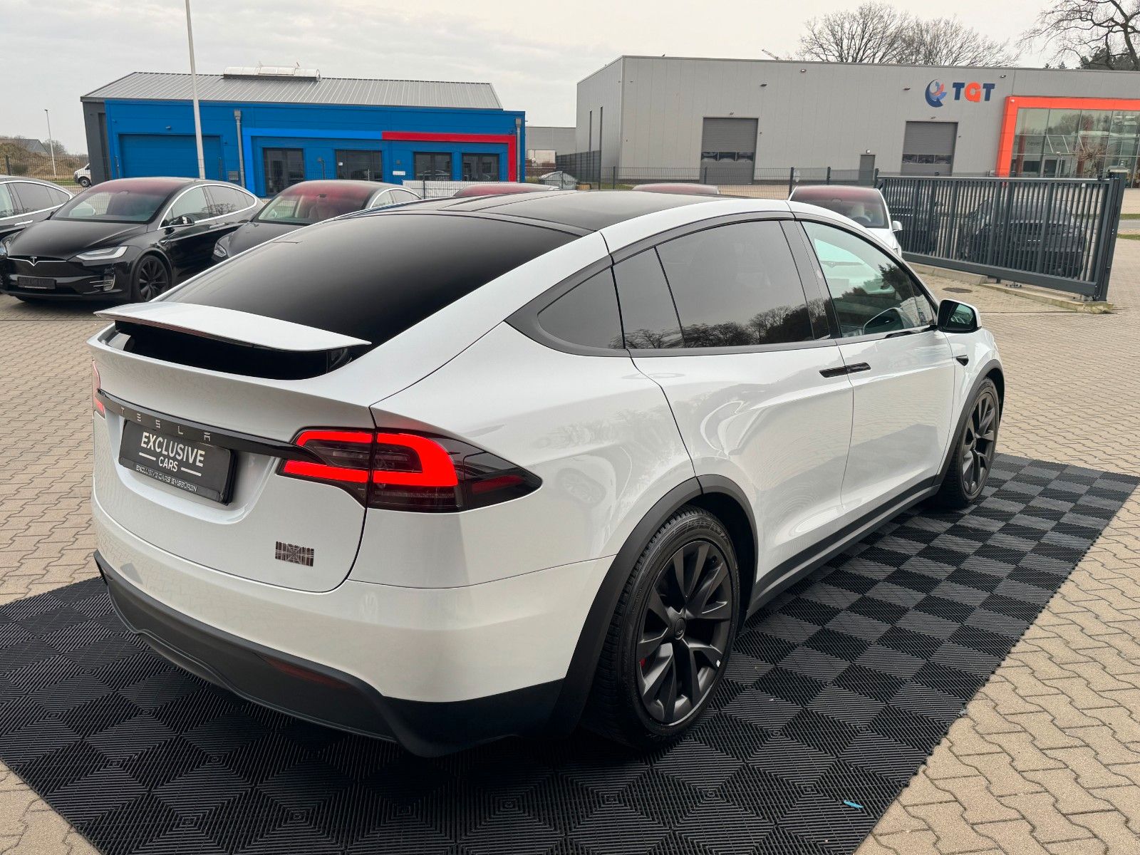 Tesla MODEL X PLAID | HARDWARE 4 | 6 SEATS |