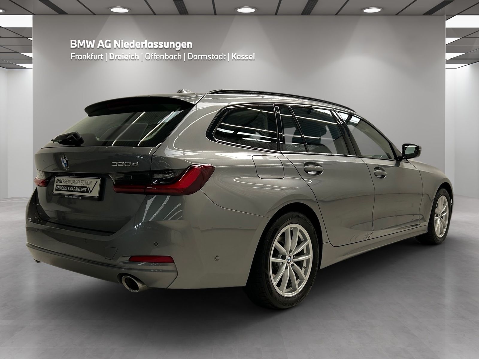BMW 320d LiveCockpitProf - Samsaru's Car Outlet