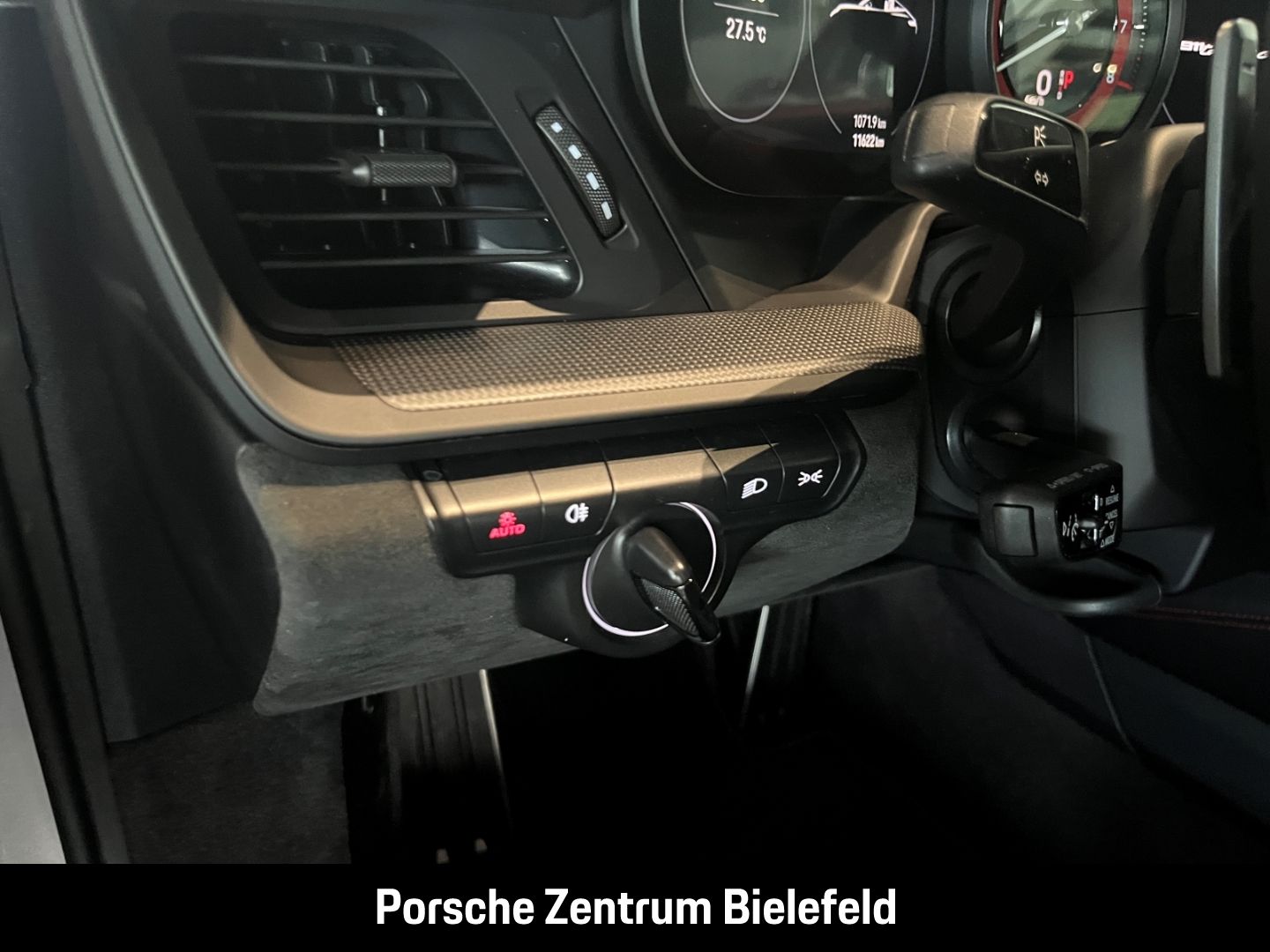 Porsche 992 911 Targa 4 GTS BOSE Sportabgasanlage LED