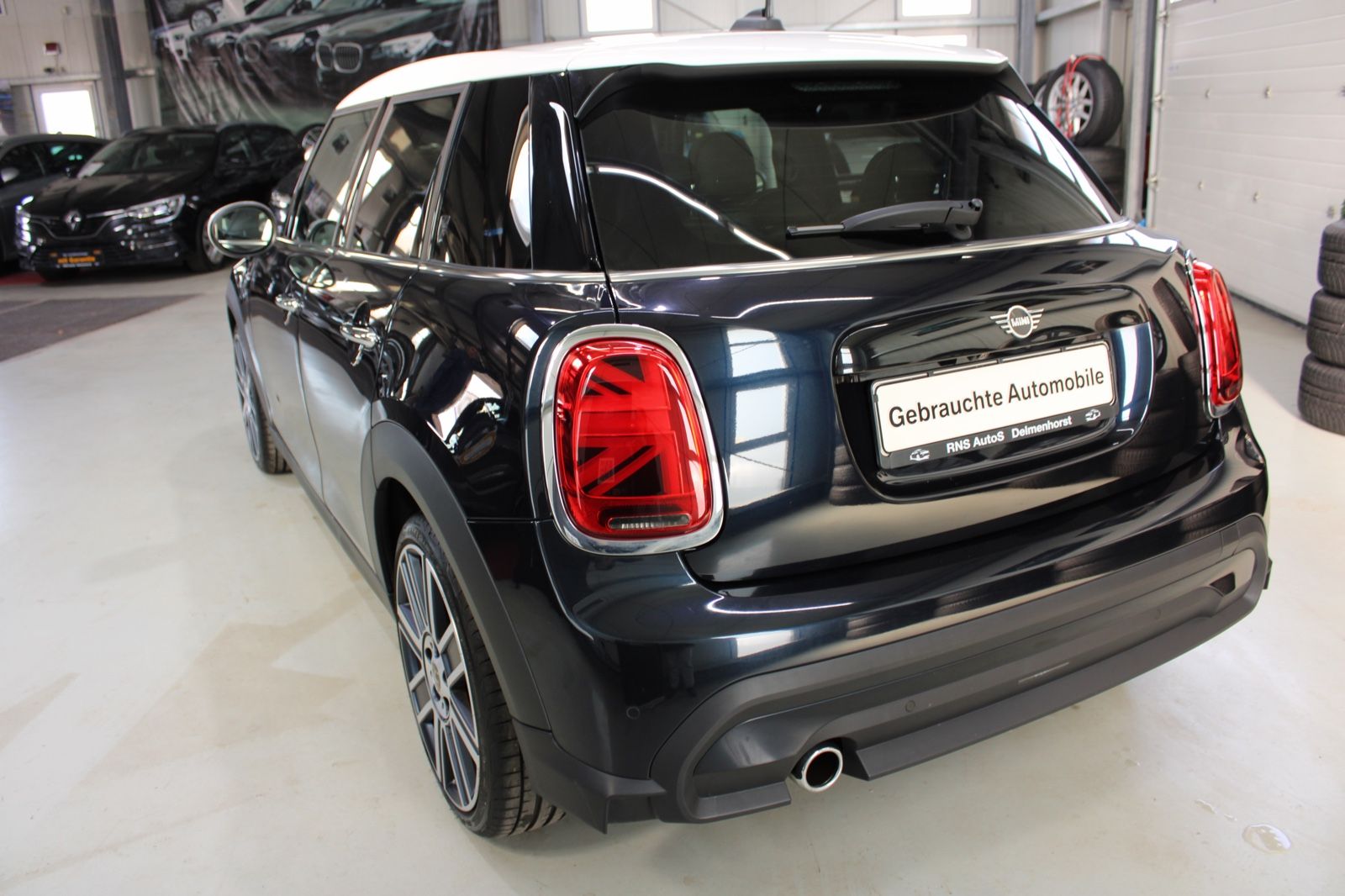 MINI Cooper Yours - Samsaru's Car Outlet