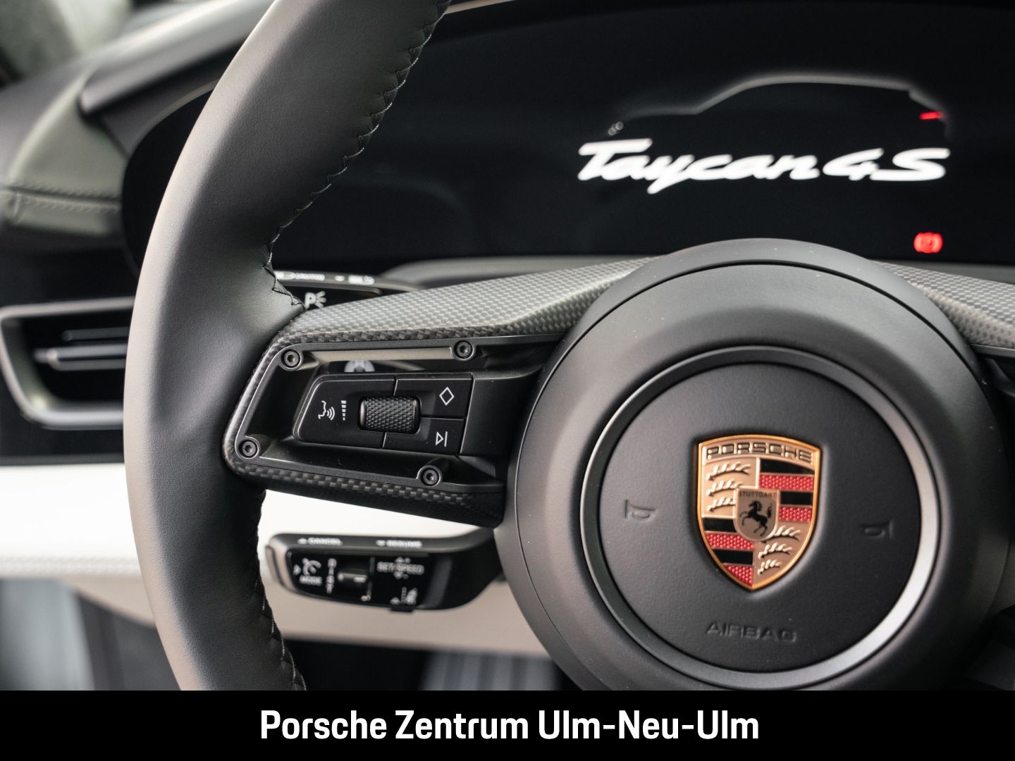 Porsche Taycan 4S Cross Turismo HA-Lenkung Active-Ride