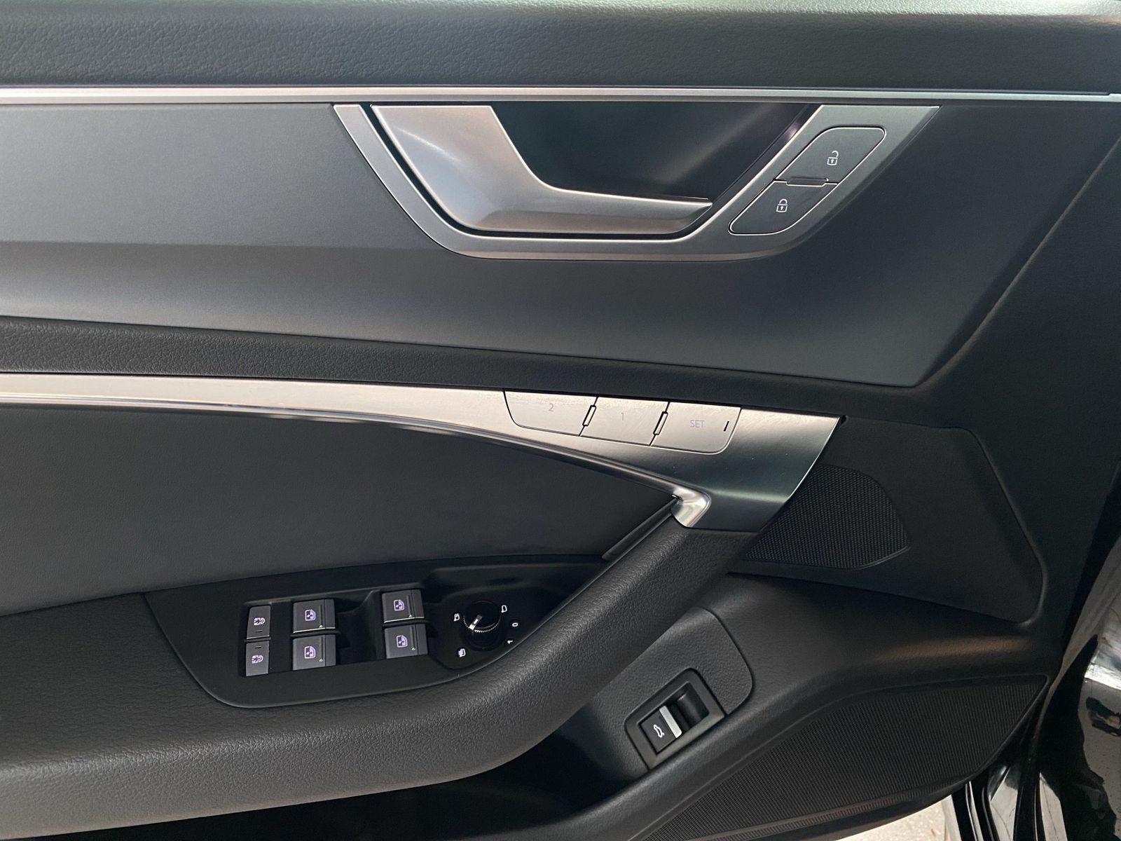 Audi A6 Avant S line (SHZ.Matrix-LED.PDC.AHK.NAVI.DAB