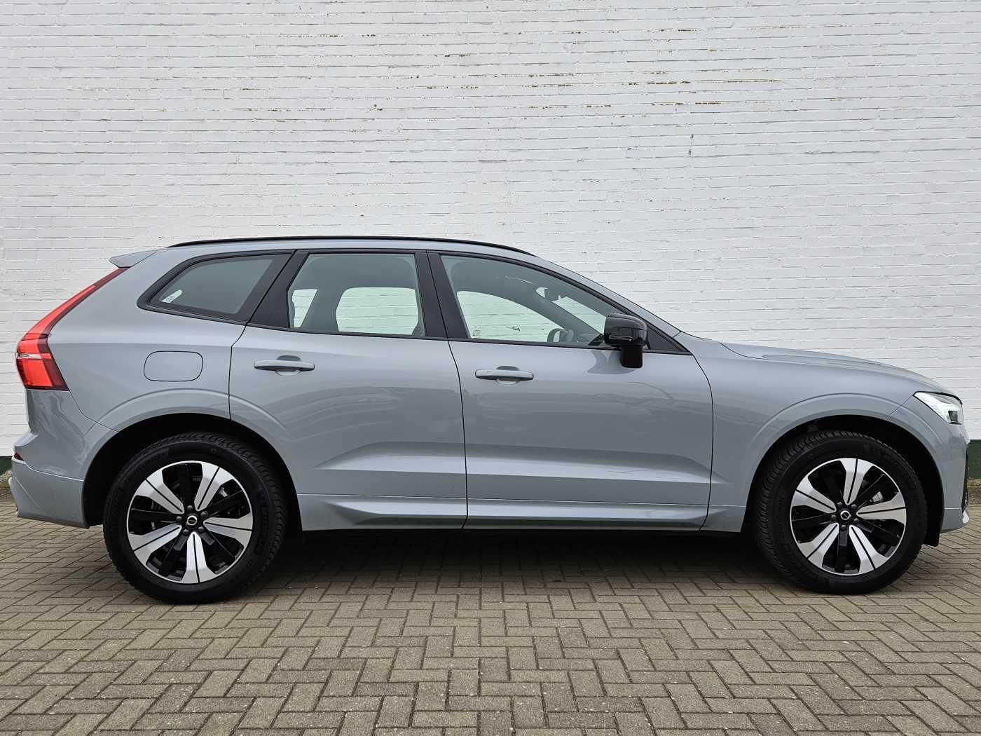 Volvo XC60 T6 AWD Plus Dark*AHK*ACC*Panorama*RFK*