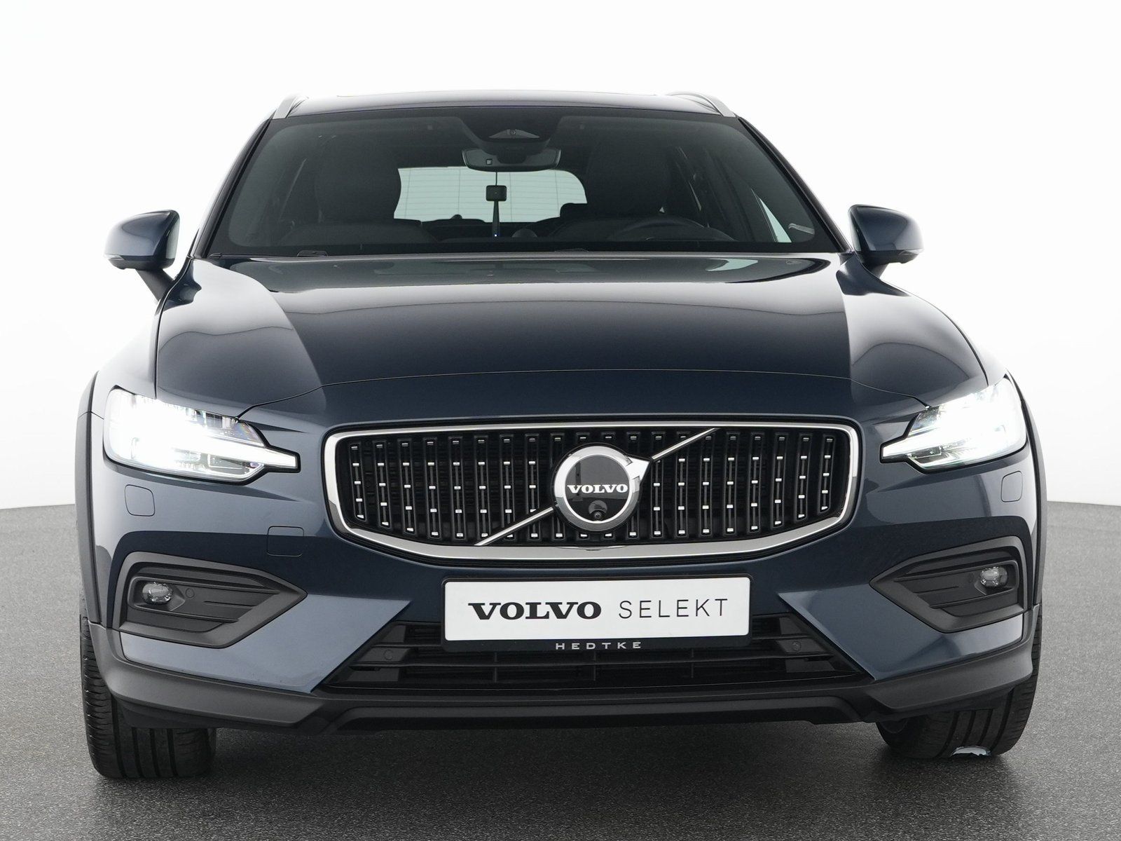 Volvo V60 CC B4 AWD Ultimate SONDERFINANZIERUNG 1,99%*